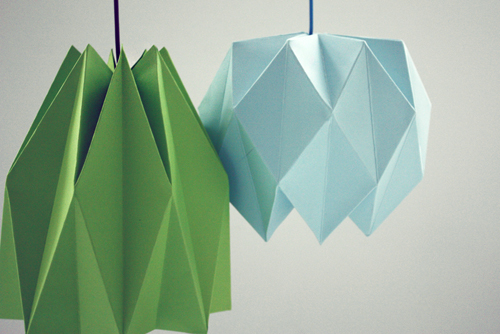 http://www.designandpaper.com/wp-content/uploads/2013/11/origamilampshade3.jpg